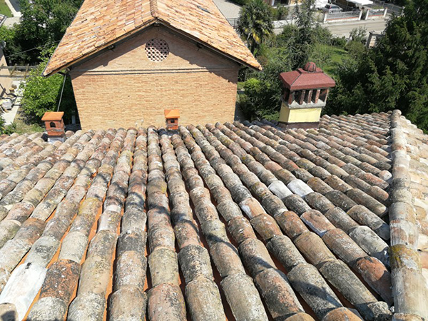 Manutenzione-ordinaria-tetti-condominiali-civili-Bibbiano Manutenzione-ordinaria-tetti-condominiali-civili-Bibbiano