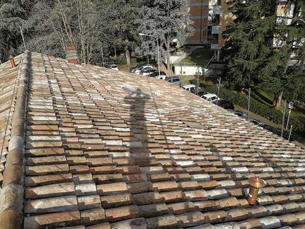 tegole-antichizzate-per-la-realizzazione-di-un-tetto-casalgrande