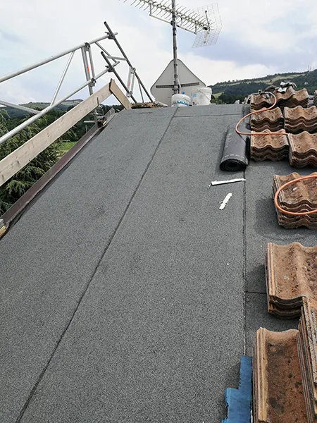 impermeabilizzazioni-di-tetti-a-piani-su-misura