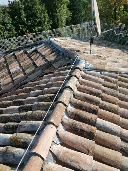 manutenzione-di-parapetti-in-zona-casalgrande